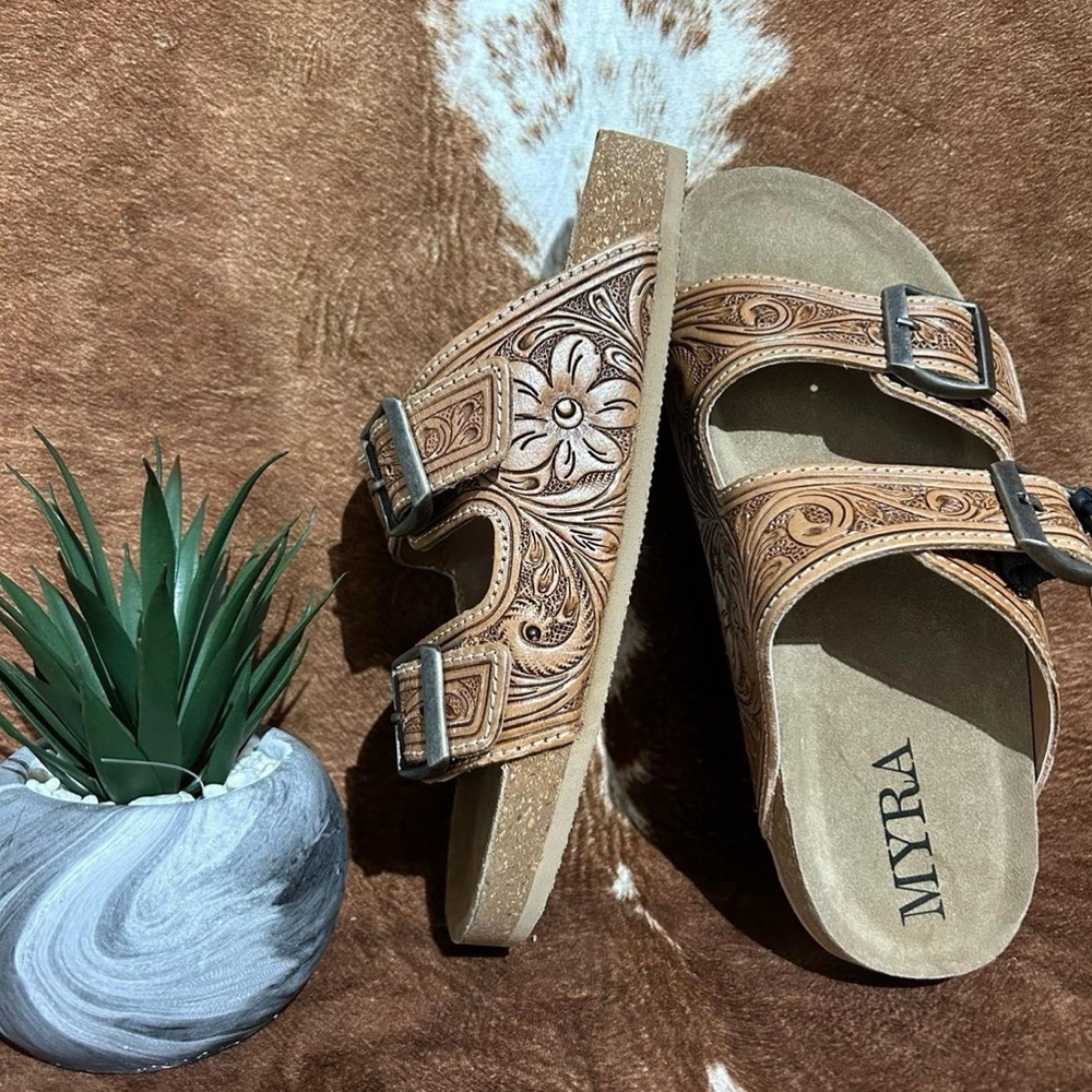 Darla trail Sandals